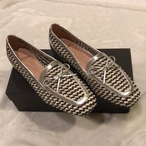 J. Crew woven Leather Loafer With Bow size 7 1/2